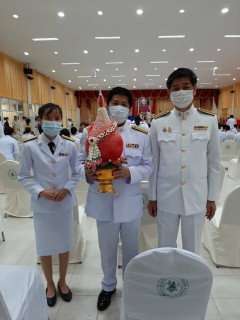 ไฟล์แนบ การประปาส่วนภูมิภาคสาขาสุโขทัย โดยนายธงชัย  สถิตย์ตระกูล  ผู้จัดการ  หัวหน้างาน และพนักงาน  ร่วมกิจกรรมน้อมรำลึกเนื่องในวันคล้ายวันพระราชสมภพครบ 120 ปี สมเด็จพระศรีนครินทราบรมราชชนนี 21 ตุลาคม 2563 กับจังหวัดสุโขทัย