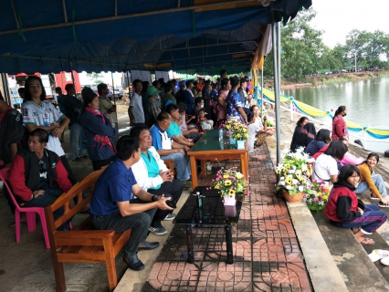ไฟล์แนบ กปภ.สาขากำแพงเพชร มอบน้ำดื่มบรรจุขวดตราสัญลักษณ์ กปภ.สนับสนุนกิจกรรมงานประเพณีแข่งขันเรือยาว 7 ฝีผายและกีฬาพื้นบ้านทางน้ำ 