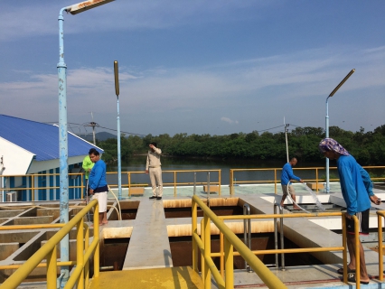 ไฟล์แนบ กปภ.สาขาพนมทวน ปฏิบัติงานตามแผนโครงการจัดการน้ำสะอาด ล้างถังตกตะกอนประจำเดือน พฤศจิกายน ๒๕๖๓