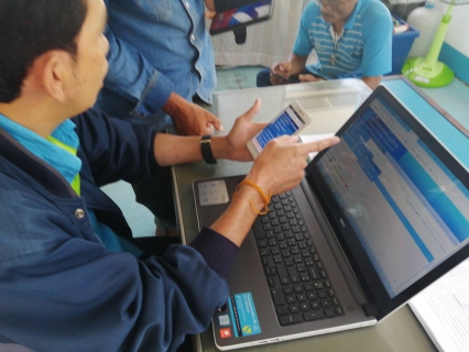 ไฟล์แนบ การประปาส่วนภูมิภาคสาขาบางสะพาน ร่วมกัน OJT ( On the Job Training ) ทบทวนความรู้ความเข้าใจในการบำรุงรักษาเครื่องจ่ายสารเคมี และ ลงข้อมูลคุณภาพน้ำในระบบ OIS ผ่านโทรศัพท์มือถือ