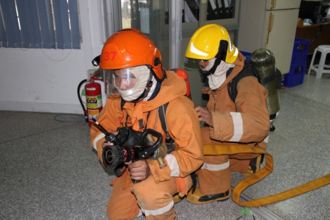 ไฟล์แนบ กปภ.ข.7 จัดฝึกอบรมหลักสูตร การดับเพลิงขั้นต้น และการซ้อมอพยพหนีไฟ ประจำปีงบประมาณ 2564