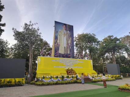 ไฟล์แนบ กปภ.สาขาอุบลราชธานี ร่วมพิธีทำบุญตักบาตร พิธีวางพานพุ่มและพิธีถวายบังคม  เนื่องในวันชาติ และวันพ่อแห่งชาติ ประจำปีพุทธศักราช 2563