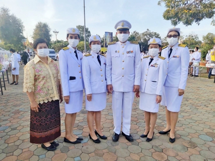 ไฟล์แนบ กปภ.สาขาอุบลราชธานี ร่วมพิธีทำบุญตักบาตร พิธีวางพานพุ่มและพิธีถวายบังคม  เนื่องในวันชาติ และวันพ่อแห่งชาติ ประจำปีพุทธศักราช 2563