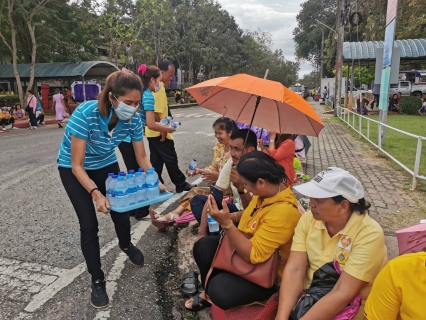 ไฟล์แนบ กปภ.ข.4 ร่วมบริการน้ำดื่มให้แก่ประชาชนผู้ร่วมเฝ้ารับเสด็จพระบาทสมเด็จพระเจ้าอยู่หัวและสมเด็จพระนางเจ้าฯ พระบรมราชินี ณ มรภ.สุราษฎร์ธานี