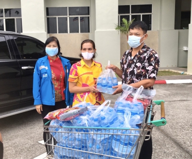 ไฟล์แนบ การประปาส่วนภูมิภาคสาขากระบี่ มอบน้ำดื่มบรรจุขวดตราสัญลักษณ์ กปภ. พร้อมกาแฟบรรจุซอง สนับสนุนจุดตรวจ จุดบริการประชาชน ช่วงเทศกาลปีใหม่ พ.ศ.2564