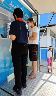 ไฟล์แนบ กปภ.สาขาภูเก็ต เพิ่มช่องทางการรับชำระค่าน้ำประปาด้วยรถบริการเคลื่อนที่ PWA Mobile Service เพื่อลดความเสี่ยงการแพร่ระบาดและควบคุมโรคติดเชื้อไวรัสโคโรนา (COVID 19)