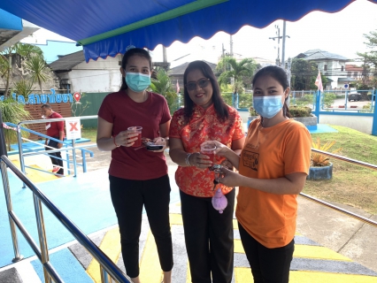 ไฟล์แนบ กปภ.สาขาไชยา จัดกิจกรรม "ตรุษจีนนี้อาหมวยแจก " มอบขนมและเครื่องดื่ม แก่ผู้ใช้น้ำเนื่องในเทศกาลตรุษจีน 2564