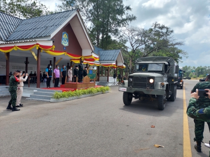 ไฟล์แนบ การประปาส่วนภูมิภาคสาขาชุมพร พร้อมด้วยห้วหน้างานและพนักงานในสังกัด  เข้าร่วมพิธีเปิด โครงการ "ราษฏร์ รัฐ ร่วมใจช่วยภัยแล้ง" ประจำปี 2564 ณ ลานพื้นแข็ง ศาลาเขตอุดมศักดิ์ ค่ายเขตอุดมศักดิ์