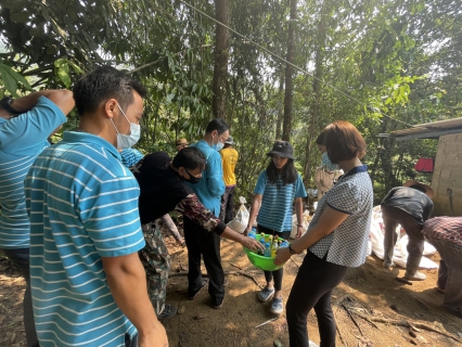 ไฟล์แนบ กปภ.สาขาขลุง ร่วมกับ อบต. ตำบลตรอกนอง และชุมชนในพื้นที่ ทำกิจกรรมโครงการรักษ์ตรอกนอง สร้างฝายชะลอน้ำ