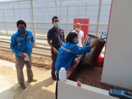 ไฟล์แนบ กปภ.ข. 4 โดยงานควบคุมคุณภาพน้ำ 2  ร่วมกับกปภ.สาขาภูเก็ต  เข้าเก็บตัวอย่างน้ำและทดสอบคุณภาพน้ำบริเวณเรือนจำจังหวัดภูเก็ต ภายใต้ โครงการราชทัณฑ์ปันสุข ทำความดี เพื่อชาติ ศาสน์ กษัตริย์ 