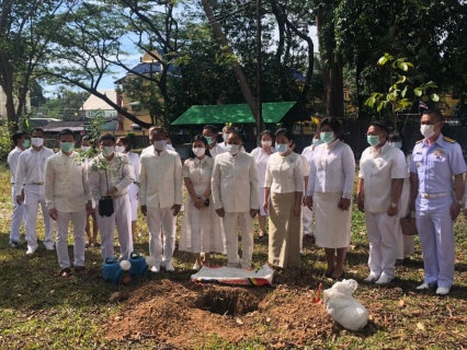 ไฟล์แนบ กปภ.สาขาภูเก็ต  เข้าร่วมโครงการบูรณะปรับปรุงศาลหลักเมืองจังหวัดภูเก็ต (เมืองใหม่)  พิธีพลีไม้ ต้นมะขาม เพื่อใช้เป็นส่วนประกอบในการจัดสร้างองค์เสาหลักเมือง