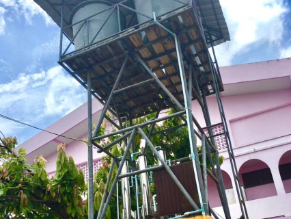 ไฟล์แนบ การประปาส่วนภูมิภาคสาขากระบี่ จัดทีมเจ้าหน้าที่ลงพื้นที่โรงเรียนราชประชานุเคราะห์ เข้าตรวจสอบระบบประปาและเก็บตัวอย่างน้ำเพื่อทดสอบคุณภาพน้ำของโรงเรียนตามโครงการ อาสาประปาเพื่อปวงชน ปีที่ 1