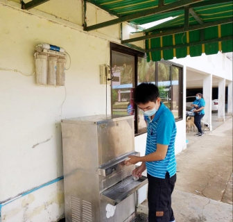 ไฟล์แนบ กปภ.สาขาระนอง ดำเนินโครงการ "อาสาประปาเพื่อปวงชน" ปีที่ 1 ลงพื้นที่ตรวจสอบระบบประปาโรงเรียนราชประชานุเคราะห์ 38