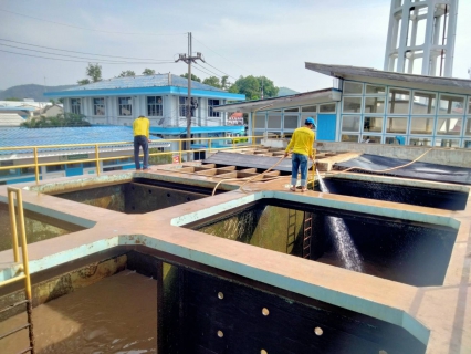 ไฟล์แนบ กปภ.สาขากาญจนบุรี ล้างถังตกตะกอนโรงกรองน้ำ