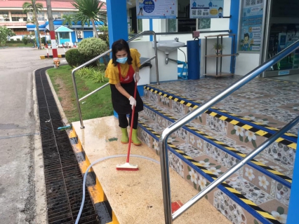 ไฟล์แนบ การประปาส่วนภูมิภาคสาขากระบี่ จัดกิจกรรม Big Cleaning Day คุมเข้มมาตรการป้องกันสร้างความปลอดภัยผู้ใช้น้ำและเจ้าหน้าที่ผู้ปฏิบัติงาน เพื่อความสะดวกและสบายใจของผู้มาใช้บริการยัง กปภ.สาขา ในช่วงของการแพร่ระบาดเชื้อโคโรน่าไวรัส (Covic-19) 
