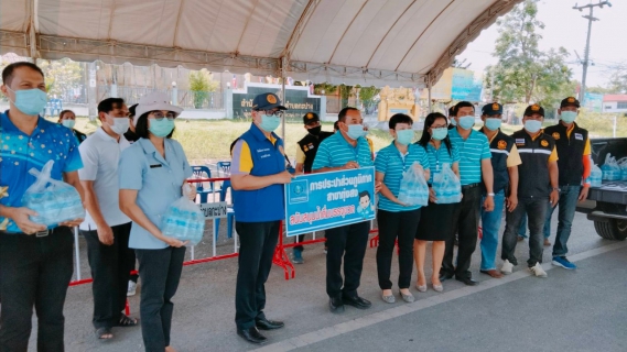 ไฟล์แนบ การประปาส่วนภูมิภาคสาขาทุ่งสง  ปันน้ำใจมอบน้ำดื่มบรรจุขวด 