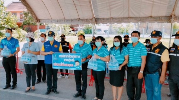 ไฟล์แนบ การประปาส่วนภูมิภาคสาขาทุ่งสง  ปันน้ำใจมอบน้ำดื่มบรรจุขวด 