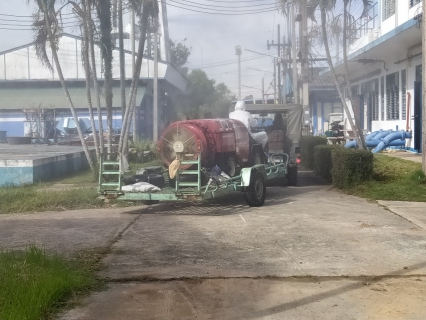 ไฟล์แนบ กปภ.สาขานาทวี ดำเนินการฉีดพ่นฆ่าเชื้อในอาคารสำนักงานและบริเวณโดยรอบ เพื่อสร้างความเชื่อมั่นให้แก่ลูกค้าที่มารับบริการ สถานที่ให้บริการมีความสะอาดปลอดภัยจากเชื้อโควิด19