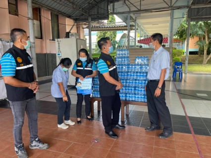 ไฟล์แนบ การประปาส่วนภูมิภาคสาขาตะกั่วป่า มอบน้ำดื่มบรรจุขวดตราสัญลักษณ์ กปภ. ร่วมใจต้านภัย COVID-19