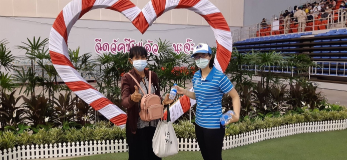 ไฟล์แนบ กปภ.สาขาพัทยา (พ) ร่วมสนับสนุนน้ำดื่ม กปภ. ในการให้บริการฉีดวัคซีนป้องกันเชื้อไวรัส Covid-๑๙ แก่ประชาชน ณ ศูนย์กีฬาแห่งชาติภาคตะวันออก เมืองพัทยา