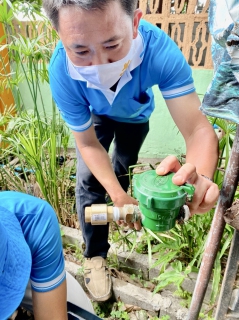 ไฟล์แนบ กปภ.สาขาบ้านโฮ่ง ลงพื้นที่ประชาสัมพันธ์โครงการผ่อนชำระค่าติดตั้งน้ำประปา ไลน์@pwathailand และให้คำแนะนำลูกค้าที่ใช้น้ำ2ระบบ