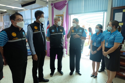 ไฟล์แนบ นายสมบูรณ์ สุนันทพงศ์ศักดิ์ ผู้ว่าการการประปาส่วนภูมิภาค (กปภ.) พร้อมด้วย นายสุรชัย เชื้อแพ่ง รองผู้ว่าการ (ปฏิบัติการ 5 ) นายประทีป กุศลวัฒนะ ผู้อำนวยการการประปาส่วนภูมิภาคเขต 4 และคณะ ลงพื้นที่ กปภ.สาขาภูเก็ต เพื่อตรวจเยี่ยมและติดตามสถานการณ์น้ำ การบริหารจัดการน้ำ เพื่อเตรียมความพร้อมเปิดรับนักท่องเที่ยวตามมาตรการ   Phuket Sandbox        