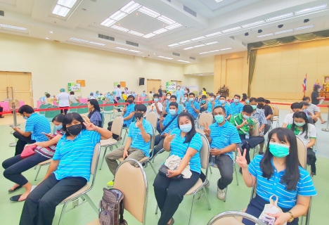 ไฟล์แนบ ให้แล้ว ให้อีก กปภ.สาขาปทุมธานี สนับสนุนน้ำดื่มตราสัญลักษณ์ กปภ. และขนม ให้กับบุคลากรทางการแพทย์จังหวัดปทุมธานี ครั้งที่ 2  เพื่อช่วยเหลือประชาชนที่ได้รับผลกระทบจากสถานการณ์การแพร่ระบาดของเชื้อไวรัส Covid-19 และแทนคำขอบคุณในให้บริการฉีดวัคซีน Covid-19  