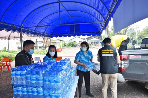 ไฟล์แนบ กปภ.สาขาอุบลราชธานี มอบน้ำดื่มบรรจุขวดเพื่อใช้ในโรงพยาบาลสนามแจระแม  ศูนย์พักคอยเพิ่มทองอินทร์บริรักษ์ และที่ว่าการอำเภอเมืองอุบลราชธานี
