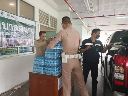 ไฟล์แนบ กปภ.สาขาภูเก็ต มอบน้ำดื่มบรรจุขวด ตราสัญลักษณ์ กปภ. มอบให้ โรงพยาบาลสนามมหาวิทยาลัยสงขลานครินทร์ วิทยาเขตภูเก็ต  