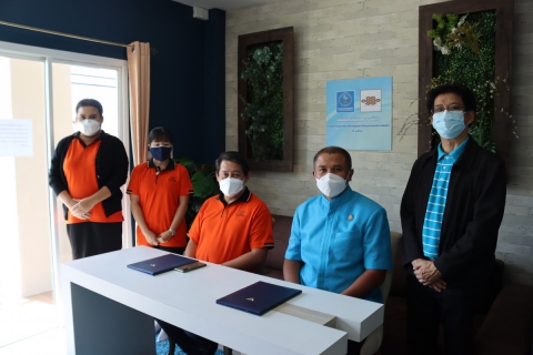 ไฟล์แนบ กปภ.ข.1 และ กปภ.สาขาชลบุรี (พ) ร่วมกับ บริษัท เอ-เวสท์ พร็อพเพอร์ตี้ จำกัด ร่วมลงนาม MOU โครงการส่งเสริมสนับสนุนการใช้อุปกรณ์ประหยัดน้ำ