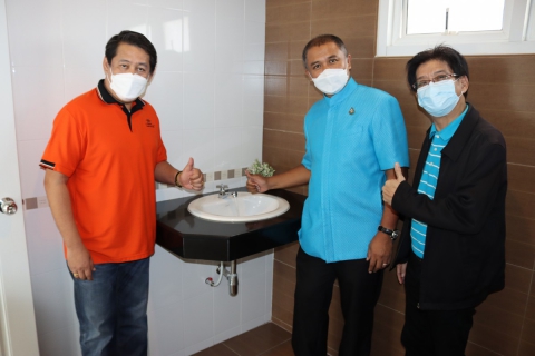 ไฟล์แนบ กปภ.ข.1 และ กปภ.สาขาชลบุรี (พ) ร่วมกับ บริษัท เอ-เวสท์ พร็อพเพอร์ตี้ จำกัด ร่วมลงนาม MOU โครงการส่งเสริมสนับสนุนการใช้อุปกรณ์ประหยัดน้ำ