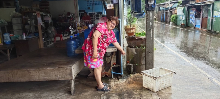 ไฟล์แนบ กปภ.สาขากำแพงเพชร สร้างความประทับให้ลูกค้าเกินความคาดหวัง ตรวจสอบน้ำไม่ไหล ท่ามกลางฝนตกหนัก