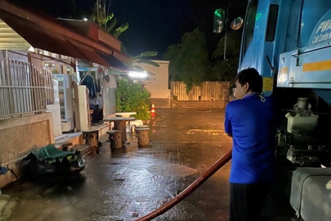 ไฟล์แนบ กปภ.สาขาชัยภูมิ นำรถบรรทุกน้ำให้บริการประชาชนที่ได้รับผลกระทบจากเหตุการณ์น้ำท่วม