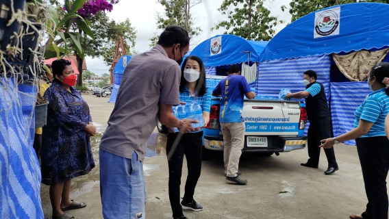 ไฟล์แนบ กปภ.สาขาอุบลราชธานี ลงพื้นที่มอบน้ำดื่มบรรจุขวดตราสัญลักษณ์ กปภ.  ให้แก่ประชาชนผู้ประสบอุทกภัย ณ ศูนย์พักพิงชั่วคราว