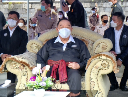 ไฟล์แนบ กปภ.สาขาขอนแก่น (พ) บริการน้ำดื่มบรรจุขวดตราสัญลักษณ์ กปภ. เพื่อให้บริการ หน่วยงานราชการและประชาชนในการต้อนรับ พลเอก ประวิตร วงษ์สุวรรณ รองนายกรัฐมนตรี พร้อมคณะฯ ลงพื้นที่ติดตามสถานการณ์น้ำท่วมพร้อมแจกถุงยังชีพให้ผู้ประสบอุทกภัย