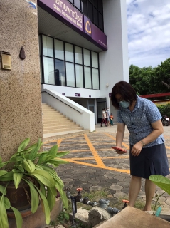 ไฟล์แนบ กปภ.สาขาท่ามะกา ออกตรวจสุ่มอ่านมาตรโดยใช้ระบบแผนที่และระบบออนไลน์ ประจำเดือน ตุลาคม 2564  เพื่อตรวจเช็คความถูกต้อง และเที่ยงตรงในการอ่านมาตรวัดน้ำ มีผู้ใช้น้ำต้นงวด 12,742 ราย สุ่มอ่านจำนวน 255 ราย  กิจกรรมดังกล่าวถือเป็นการตรวจสอบการให้บริการประชาชนอย่างมีคุณภาพอีกทั้งเป็นการป้องกันการอ่านมาตรวัดน้ำผิดอีกด้วย ตลอดจนเป็นการเพิ่มน้ำจำหน่ายและลดปริมาณน้ำสูญเสีย