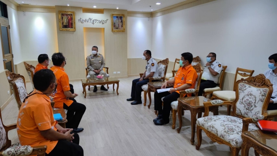 ไฟล์แนบ วันพฤหัสบดี ที่ 28 ตุลาคม 2564  นายประทีป กุศลวัฒนะ ผอ.กปภ. เขต 4 พร้อมด้วย นายสิงหชัย อินทพิชัย ผช.กปภ. เขต 4 ผู้อำนวยการกอง และผู้จัดการ กปภ.สาขากาญจนดิษฐ์ พร้อมด้วย คณะทำงานของ เรือนจำกลางจังหวัดสุราษฎร์ธานี โดยท่าน ผู้บัญชาการเรือนจำกลางสุราษฎร์ธานี นายภักดี แก้วเนียม และคณะ เข้าพบผู้ว่าราชการจังหวัดสุราษฎร์ธานี นายวิชวุทย์ จินโต เพื่อหารือและรายงานความก้าวหน้าโครงการขยายเขตการจ่ายน้ำให้กับเรือนจำกลางสุราษฎร์ธานี แห่งใหม่ ณ อำเภอกาญจนดิษฐ์ ในช่วงเดือนพฤษภาคม 2565 ที่จะถึงนี้ ต่อไป
