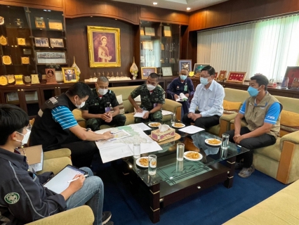 ไฟล์แนบ การประปาส่วนภูมิภาค(กปภ.)สาขาอรัญประเทศ ข้าพบ พลตรี ชาลี  ไกรอาบ ผู้บัญชาการมณฑลทหารบกที่ 19 และ พ.ท.ธนา สุรโชติ ผบ.ร. 12 พัน 2 รอ. ค่ายนิมมาณกลยุทธ์ เพื่อหารือแนวทางการขอใช้ที่ดินบริเวณค่ายนิมมาณกลยุทธ(ต.แซร์ออ) เพื่อก่อสร้างสถานีจ่ายน้ำ  