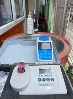 ไฟล์แนบ การประปาส่วนภูมิภาคสาขาชุมพร ร่วมตรวจสอบคุณภาพน้ำ ณ โรงพยาบาลปากน้ำชุมพร ตามมาตรฐาน 