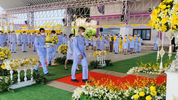 ไฟล์แนบ การประปาส่วนภูมิภาคสาขาชุมพร ร่วมกิจกรรมพิธีวางพานพุ่มดอกไม้ ณ โรงเรียน เทศบาลเมืองชุมพร