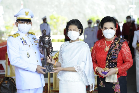 ไฟล์แนบ การประปาส่วนภูมิภาคสาขาชุมพร ร่วมกิจกรรมวันคล้ายประสูติ พลเรือเอกพระเจ้าบรมวงศ์เธอ พระองค์เจ้าอาภากรเกียรติวงศ์ กรมหลวงชุมพรเขตอุดมศักดิ์