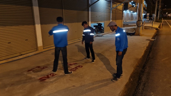 ไฟล์แนบ กปภ.สาขาสมุทรสาคร ลงพื้นที่สำรวจหาท่อแตกรั่ว แก้ไขปัญหาน้ำไหลอ่อนอย่างเร่งด่วน