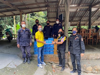 ไฟล์แนบ กปภ.สาขาระนอง สนับสนุนน้ำดื่ม จุดบริการประชาชนช่วงเทศกาลปีใหม่ ประจำปี 2565