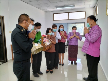 ไฟล์แนบ กปภ.สาขาเลาขวัญ พร้อมหัวหน้างานส่วนราชการเข้าพบนายอำเภอเลาขวัญ ณ.ที่ว่าการอำเภอเลาขวัญ  จ.กาญจนบุรี เพื่อสวัสดีปีใหม่และขอคำอวยพรในวาระดิถีขึ้นปีใหม่ประจำปี 2565