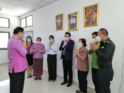 ไฟล์แนบ กปภ.สาขาเลาขวัญ พร้อมหัวหน้างานส่วนราชการเข้าพบนายอำเภอเลาขวัญ ณ.ที่ว่าการอำเภอเลาขวัญ  จ.กาญจนบุรี เพื่อสวัสดีปีใหม่และขอคำอวยพรในวาระดิถีขึ้นปีใหม่ประจำปี 2565