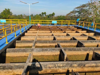 ไฟล์แนบ การประปาส่วนภูมิภาค สาขาจันทบุรี ปฏิบัติการล้างทำความสะอาดถังตกตะกอนโรงกรองน้ำ ณ สถานีผลิตน้ำปากแซง ตามแผนโครงการจัดการน้ำสะอาด (WSP)