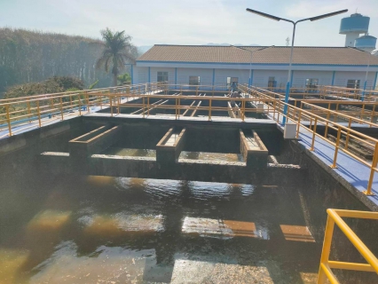 ไฟล์แนบ การประปาส่วนภูมิภาค สาขาจันทบุรี ปฏิบัติการล้างทำความสะอาดถังตกตะกอนโรงกรองน้ำ ณ สถานีผลิตน้ำปากแซง ตามแผนโครงการจัดการน้ำสะอาด (WSP)