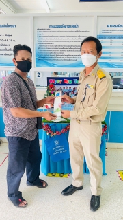 ไฟล์แนบ การประปาส่วนภูมิภาคสาขาชุมพรจัดกิจกรรมจ่ายปุ๊บรับปั้บมอบของที่ระลึกสวัสดีปีใหม่เพื่อขอบคุณลูกค้าในพื้นที่