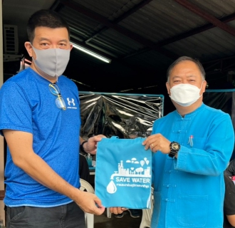 ไฟล์แนบ กปภ.สาขาลำพูน  ออกหน่วยให้บริการรับคำร้องขอติดตั้งประปารายใหม่  ตามโครงการลดค่าติดตั้ง 10% ตั้งแต่วันที่ 1 มกราคม 2565 ถึง 28 กุมภาพันธ์ 2565  ******  วันศุกร์ ที่ 21 มกราคม 2565 กปภ.สาขาลำพูน  โดย  นายพรพจน์  ฑีฆายุ ผจก.กปภ.สาขาลำพูน  มอบหมายให้ นายพุฒิพงษ์ ทองอินทร์  หัวหน้างานบริการและควบคุมน้ำสูญเสีย นางนิตยา มหาธง หัวหน้างานอำนวยการ  พร้อมด้วยทีมงาน ออกหน่วยให้บริการรับคำร้องขอติดตั้งประปารายใหม่  ณ  หมู่บ้านเพิ่มพิพัฒน์  ต.บ้านกลาง อ.เมือง จ.ลำพูน  เพื่อเป็นการลดภาระค่าใช้จ่ายในการเดินทางให้แก่ลูกค้า และเป็นการเพิ่มจำนวนผู้ใช้น้ำรายใหม่ เพิ่มยอดน้ำจำหน่าย ให้เป็นไปตามเป้าหมาย