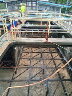 ไฟล์แนบ การประปาส่วนภูมิภาคสาขาพิมาย ล้างถังตกตะกอน เพื่อมาตรฐานความสะอาดของน้ำประปา